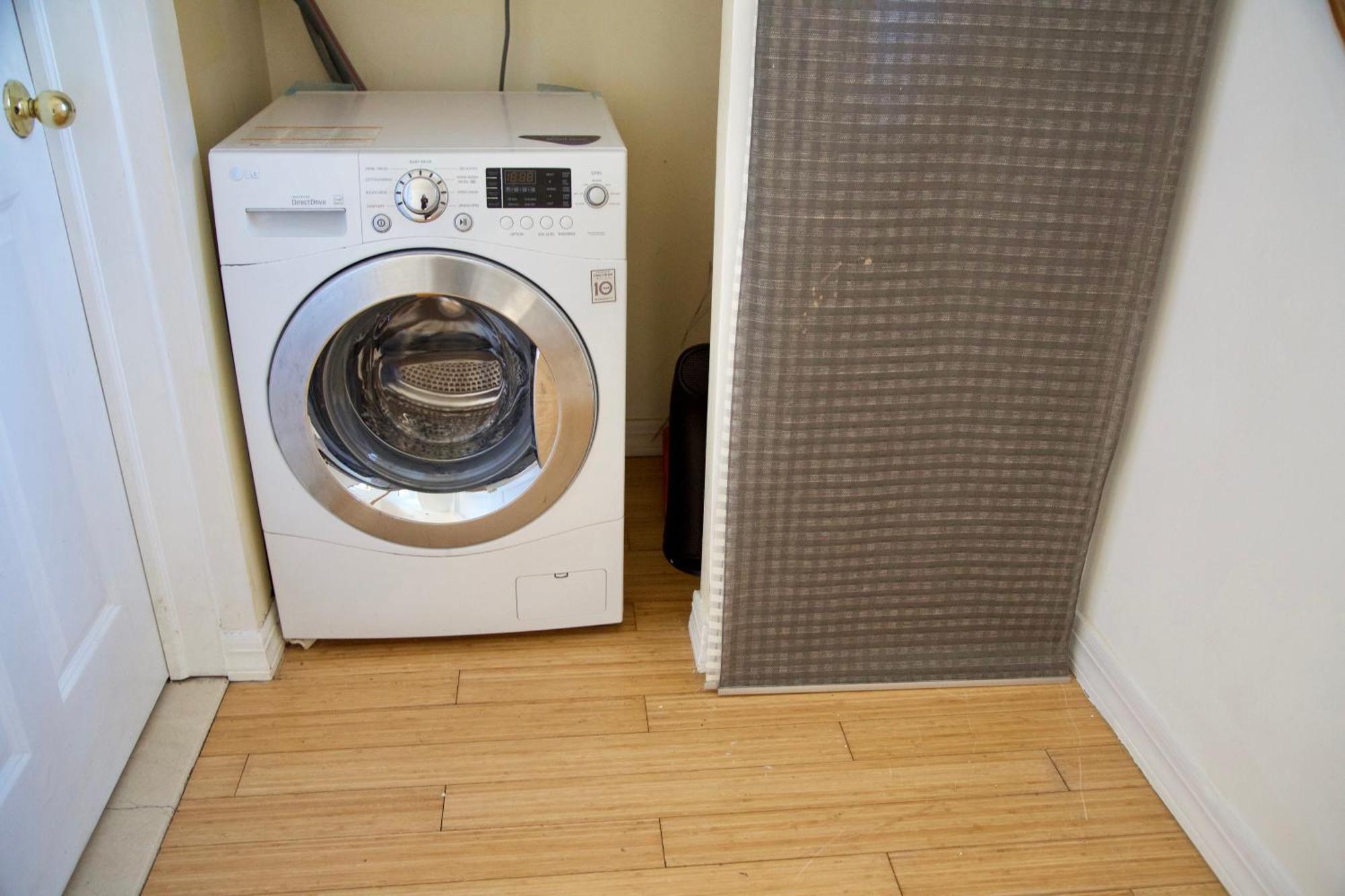 Homestay Brighton P Close To Subway